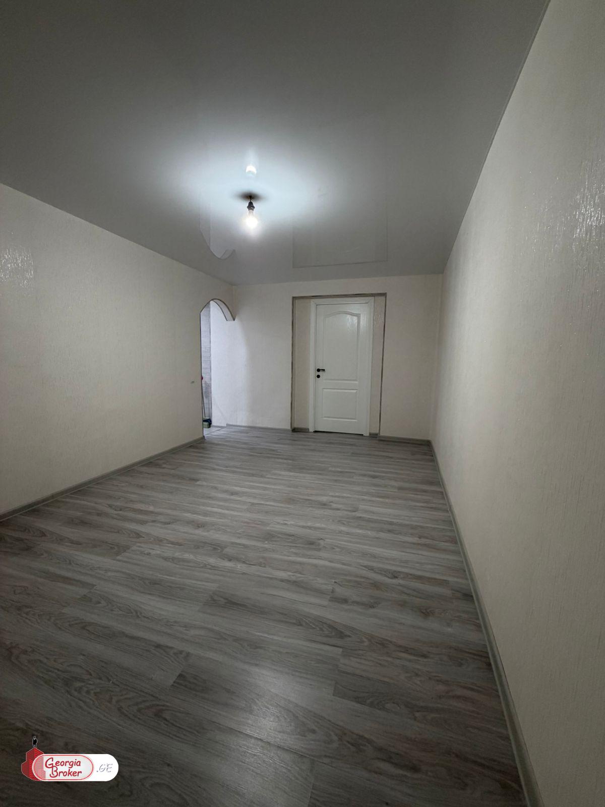 იყიდება ახალი გარემონტებული 3 ოთახიანი ბინა